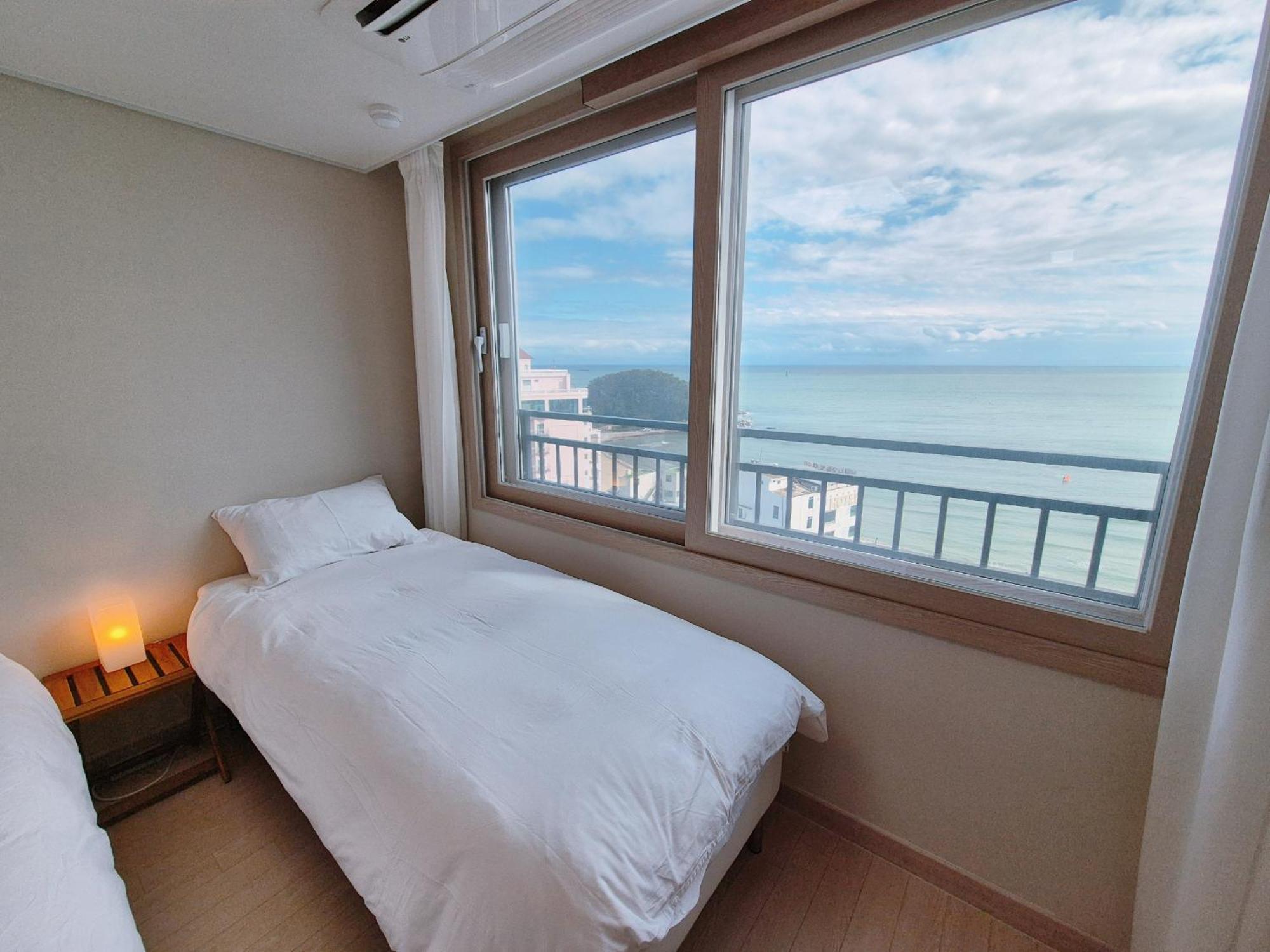Hotel The First Ocean Songjeong Ciudad Metropolitana de Ciudad Metropolitana de Busan Exterior foto